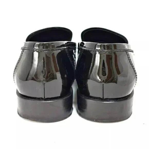 100% Authentic CHANEL Black White Patent Leather Women's Shoes 680-101824 - Picture 3 of 7